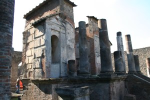 The main shrine and walkway pillars of the Temple of Isis. Image copyright Forrest 2009.