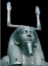 The most haunting of the ka statues